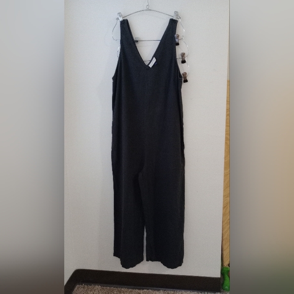 Universal thread gray jumpsuit - Picture 6 of 9